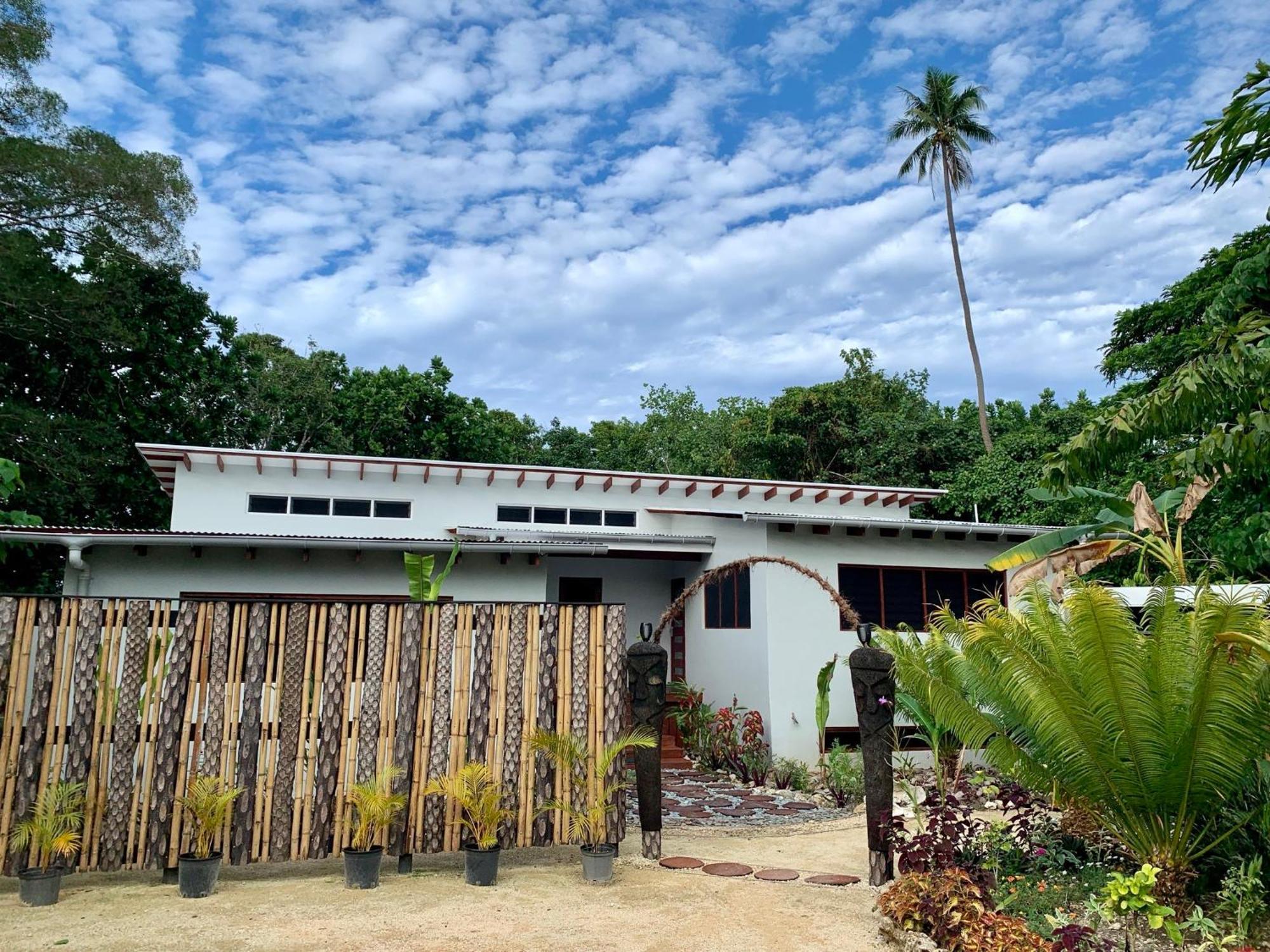 Turtle Bay Beach House Villa Saraotou Exterior photo